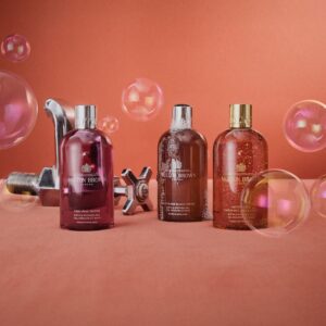 Gel-de-Dus-si-Baie-Fiery-Pink-Pepper-Molton-Brown-300ml-NHB034CR3-3.jpeg