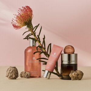 Gel-de-Dus-si-Baie-Heavenly-Gingerlily-Molton-Brown-300ml-NHB028CR3-3.jpeg