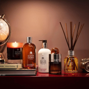 NMR21037-Molton-brown-edp-parfum-5.png